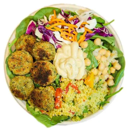 Falafel salad photo before SnackSnap
